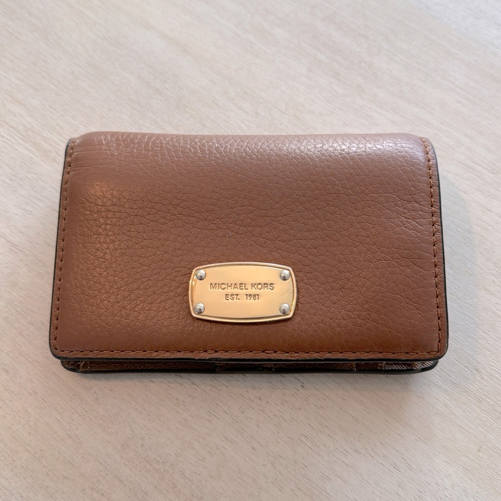 Michael Kors Bifold Pebble Wallet